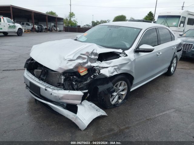 1VWAS7A39GC036095 Volkswagen Passat 1.8t S