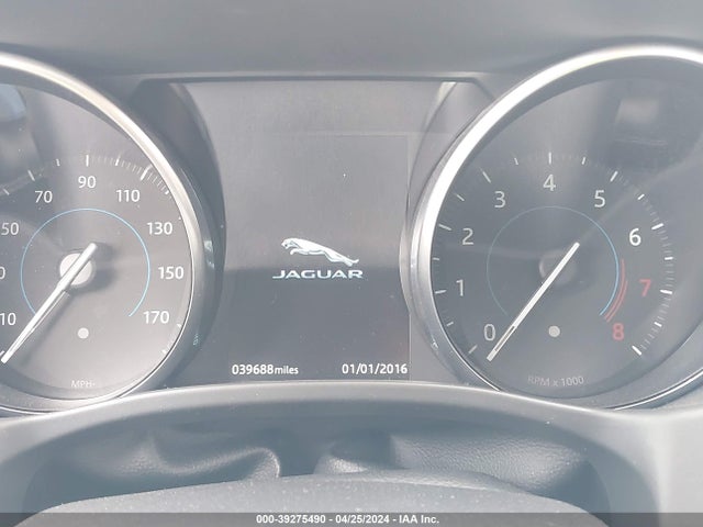 2019 JAGUAR XE SAJAR4FX0KCP50619 Photo 6