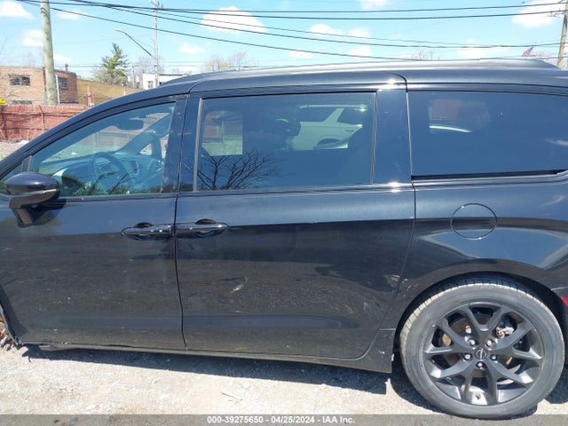 2C4RC3GG3MR586613 Chrysler Pacifica Limited Awd