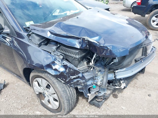 Chevrolet Cruze Ls Auto 2014 1G1PA5SG9E7110278 Image 6
