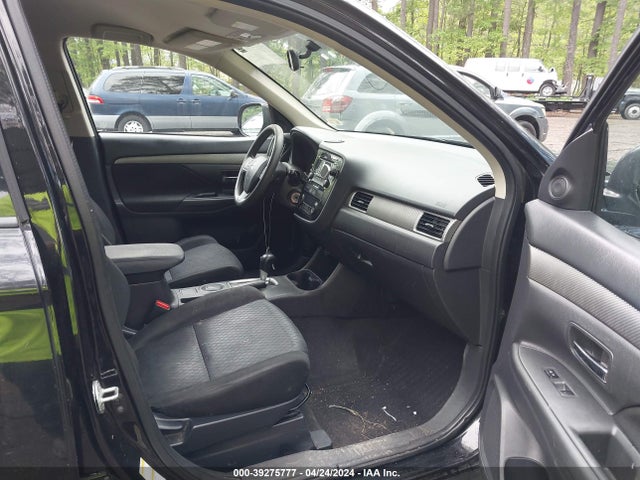 JA4AD2A38EZ000449 Mitsubishi Outlander Es
