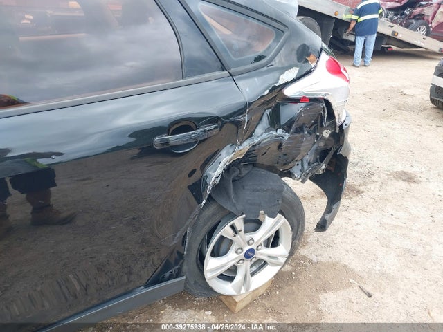 Ford FOCUS SE 2014 1FADP3K25EL183288 Image 17