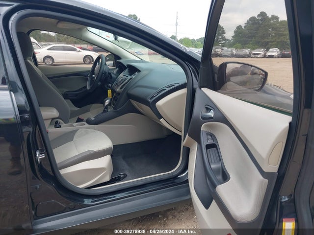 Ford FOCUS SE 2014 1FADP3K25EL183288 Image 5