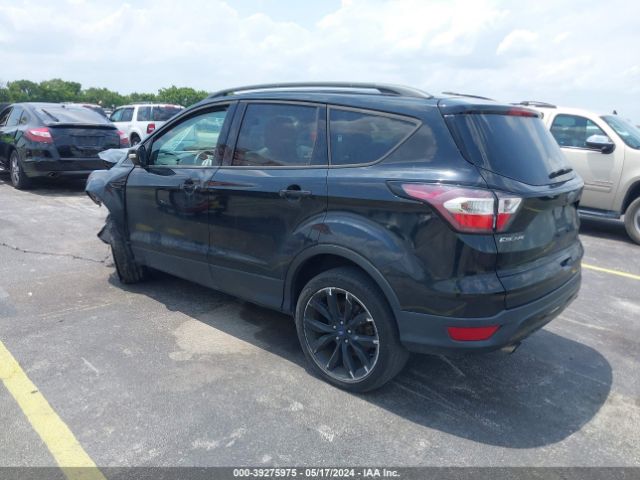 1FMCU0J93HUB74028 Ford Escape Titanium