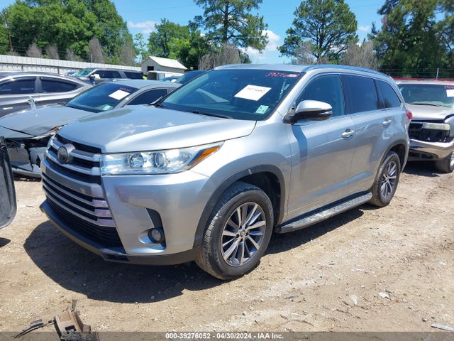 Toyota Highlander Xle 2017 5TDKZRFH0HS226662 Image 2
