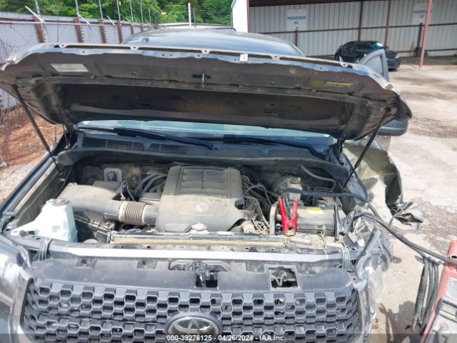 5TFEM5F1XJX124860 Toyota Tundra Sr5 4.6l V8