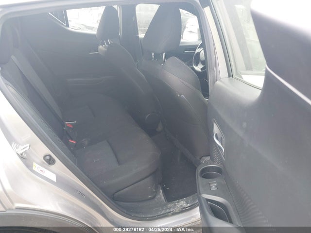 Toyota C-HR XLE 2019 JTNKHMBX7K1033136 Image 8