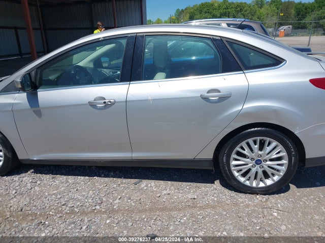 Ford Focus Titanium 2018 1FADP3J25JL323559 Image 14