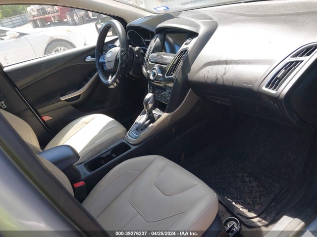 Ford Focus Titanium 2018 1FADP3J25JL323559 Image 5