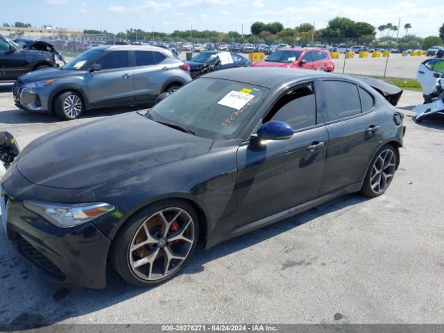 ZARFAMAN1K7600518 Alfa Romeo Giulia Sport Rwd