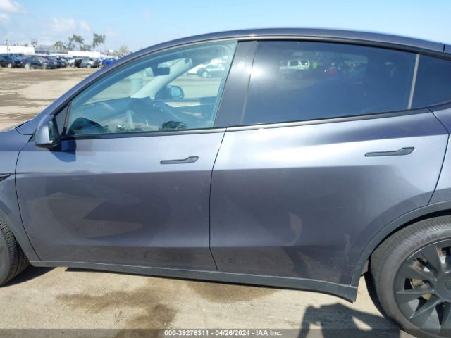 7SAYGAEE5PF836152 Tesla Model Y