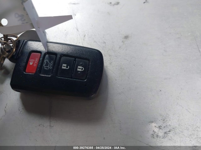 Toyota RAV4 SE 2018 2T3NFREVXJW521348 Image 11