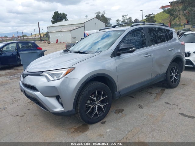 Toyota RAV4 SE 2018 2T3NFREVXJW521348 Image 2