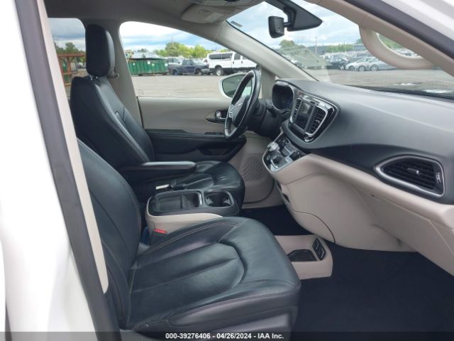 2C4RC1BG8LR276516 Chrysler Pacifica Touring L