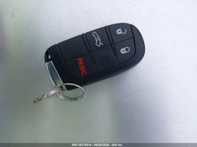 1C3CCCAB8FN680395 Chrysler 200 Limited