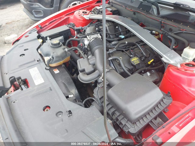 1ZVBP8EMXE5253204 Ford Mustang V6 Premium