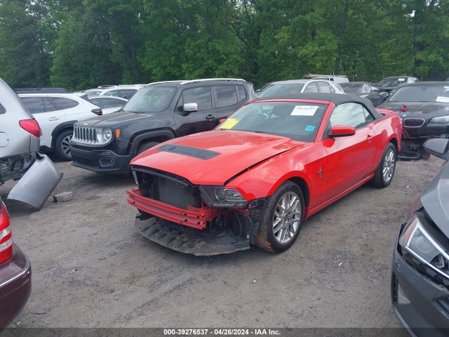 1ZVBP8EMXE5253204 Ford Mustang V6 Premium