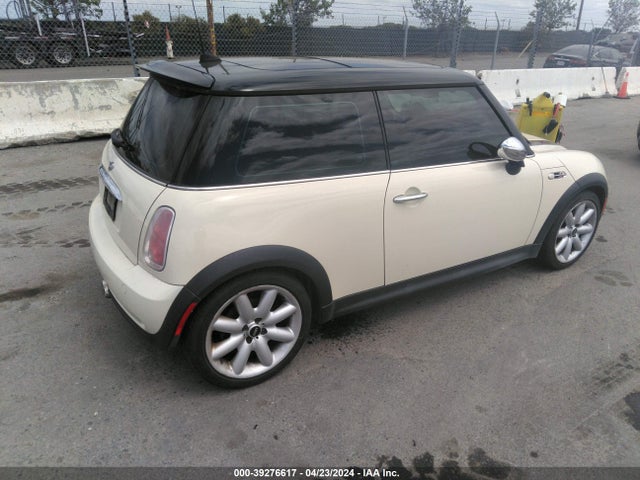 2005 MINI COOPER S WMWRE33415TD95997 Photo 3