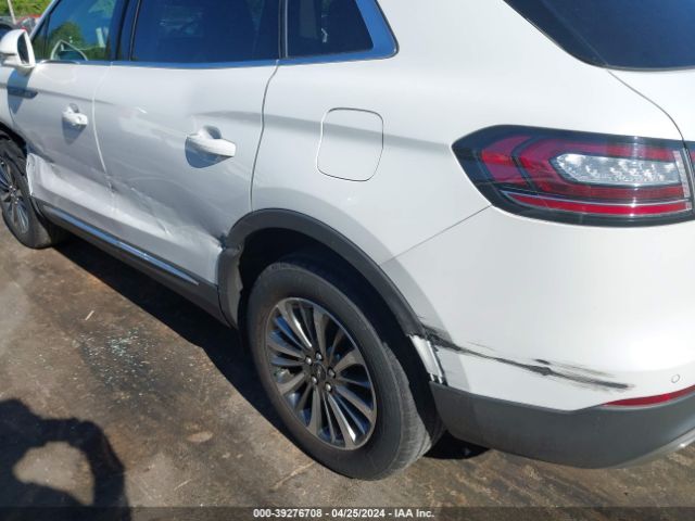 2LMPJ8J94MBL00605 Lincoln Nautilus Standard