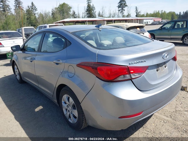 Hyundai ELANTRA SE 2016 5NPDH4AE4GH715632 Image 3