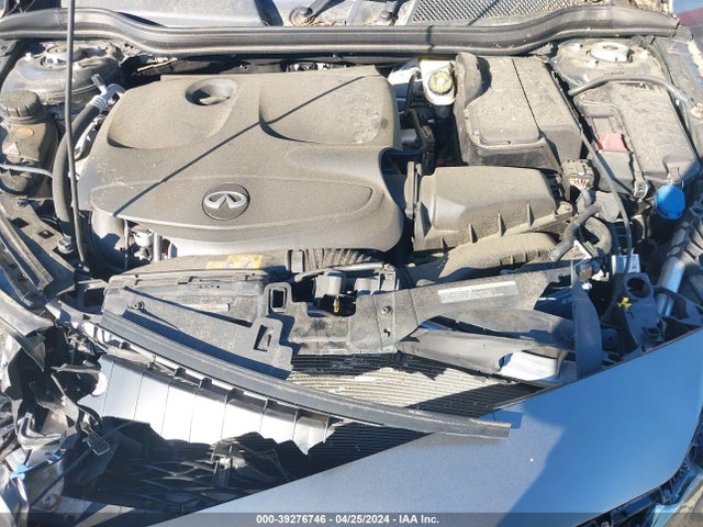 SJKCH5CP5HA025927 Infiniti Qx30 Sport