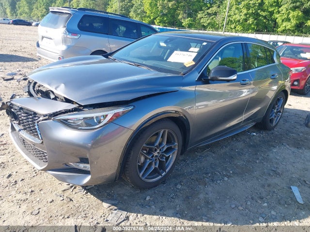 SJKCH5CP5HA025927 Infiniti Qx30 Sport