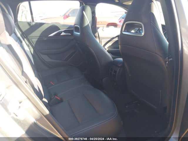 SJKCH5CP5HA025927 Infiniti Qx30 Sport
