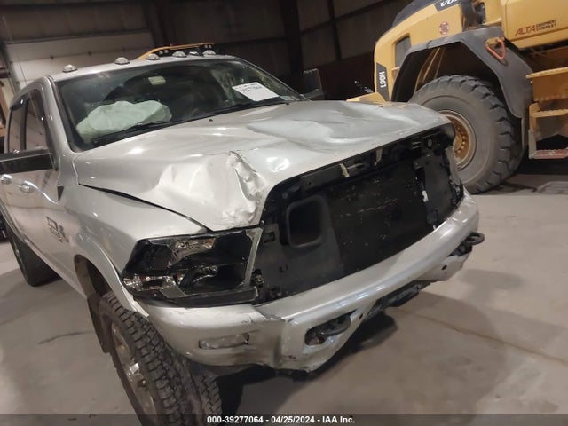 3C6UR5DL8JG341613 RAM 2500 Big Horn  4x4 6'4 Box