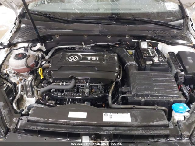 3VW217AU2JM765643 Volkswagen Golf Sportwagen Tsi S