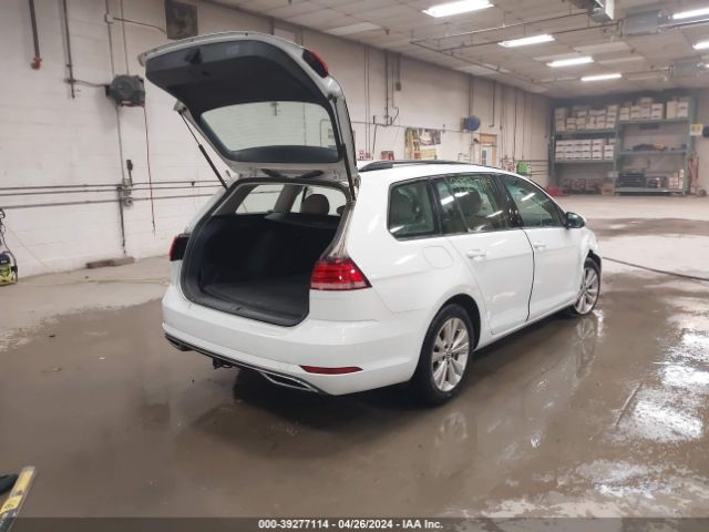 3VW217AU2JM765643 Volkswagen Golf Sportwagen Tsi S