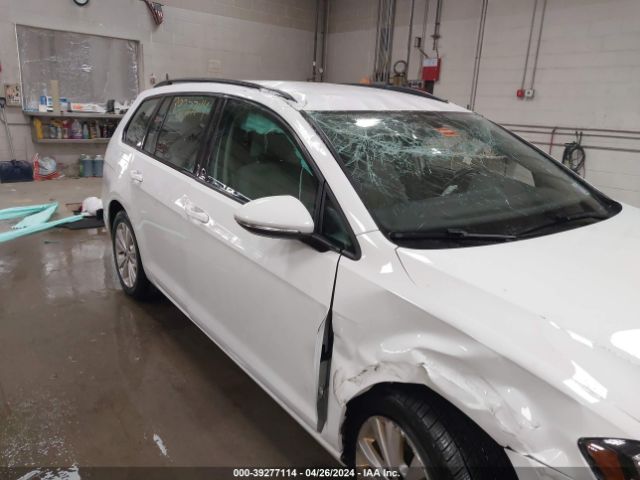 3VW217AU2JM765643 Volkswagen Golf Sportwagen Tsi S