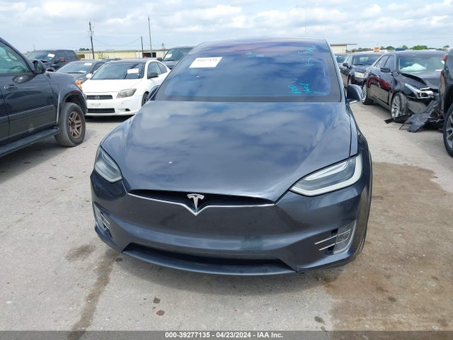 Tesla Model X 60d/70d/75d/90d 2016 5YJXCAE21GF006570 Image 12