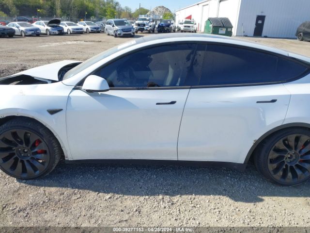 7SAYGDEF5NF504994 Tesla Model Y Performance Dual Motor All-wheel Drive