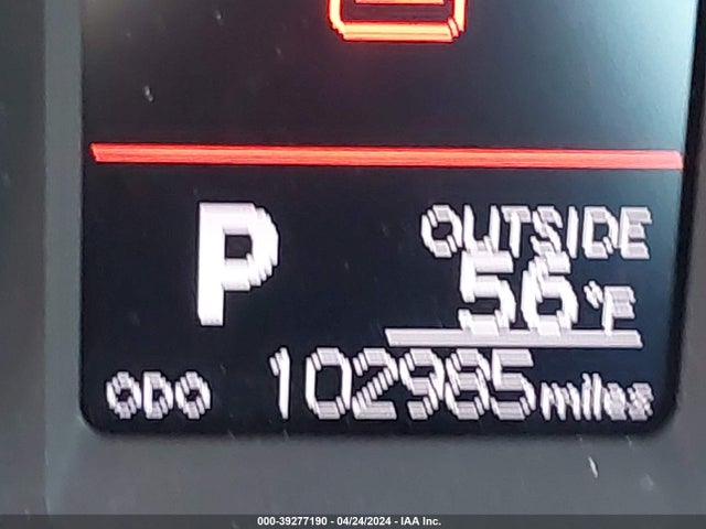 Toyota COROLLA LE 2018 5YFBURHE6JP822584 Image 16