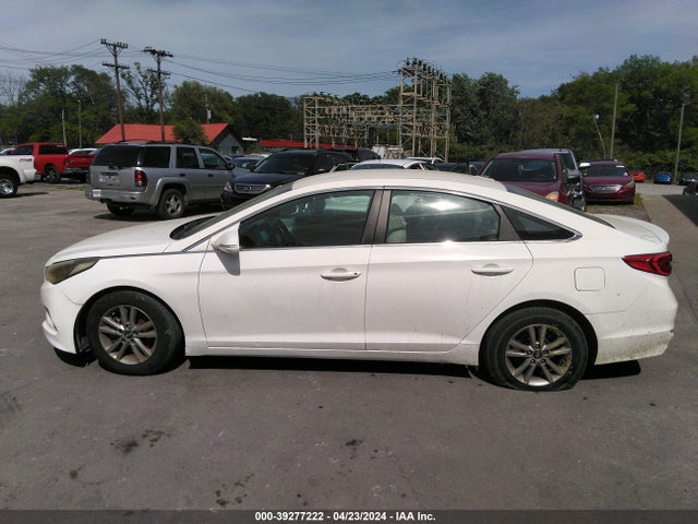 Hyundai SONATA ECO 2016 5NPE24AA7GH414940 Image 15