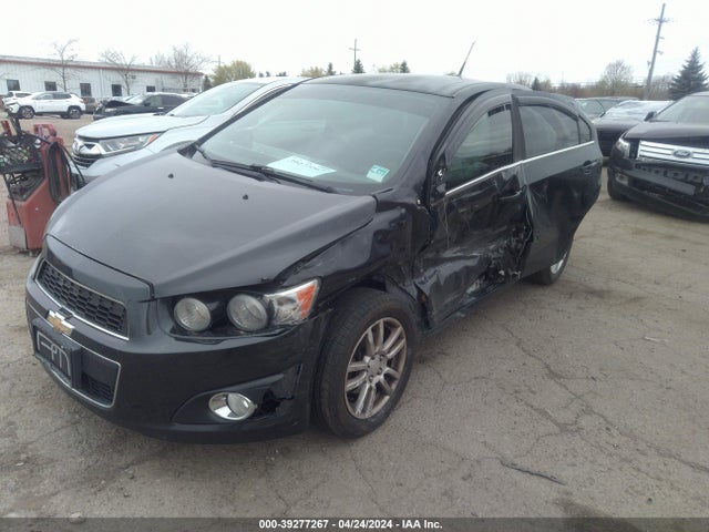 Chevrolet Sonic Lt Auto 2014 1G1JC5SH5E4156409 Image 2