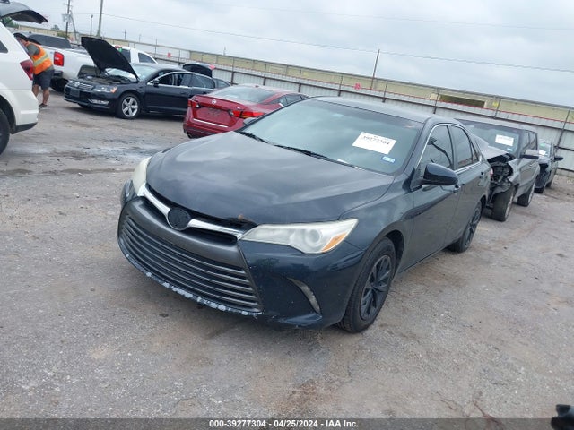 Toyota CAMRY LE 2015 4T1BF1FK9FU989063 Image 2