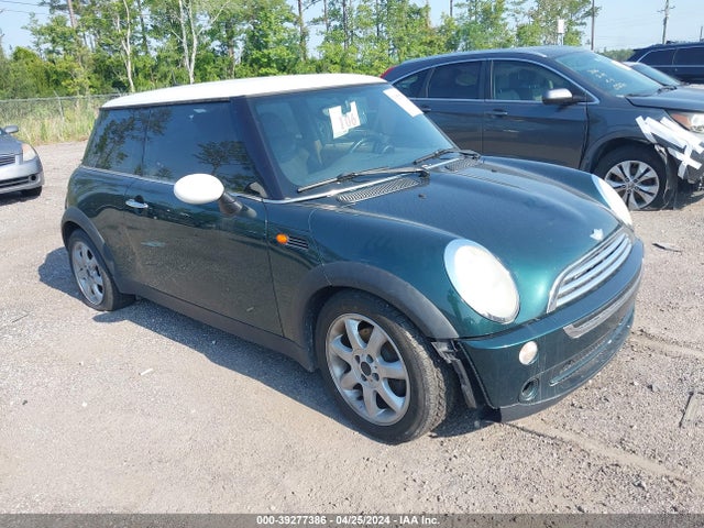 2006 MINI COOPER WMWRC33556TK17152 Photo 0