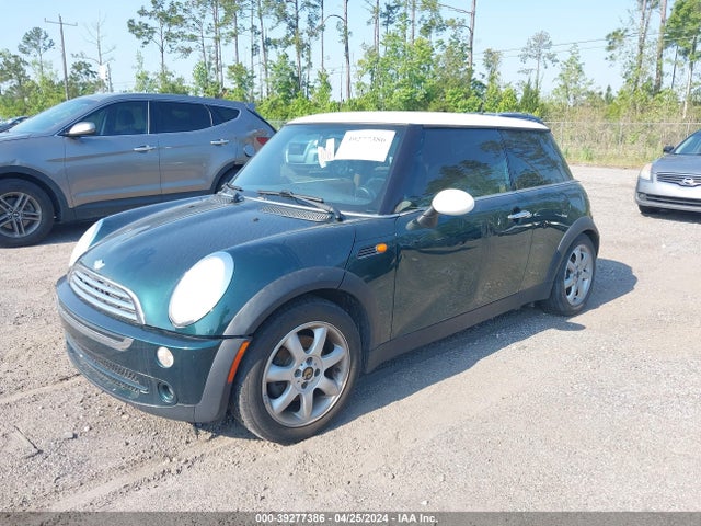 2006 MINI COOPER WMWRC33556TK17152 Photo 1