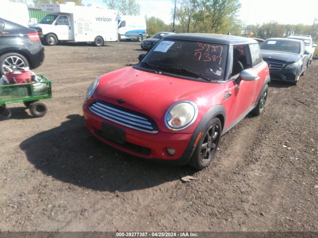2009 MINI COOPER WMWMF33589TW78903 Photo 1