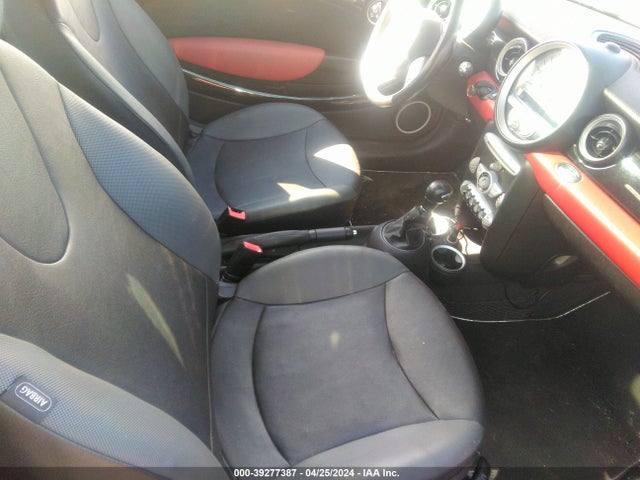 2009 MINI COOPER WMWMF33589TW78903 Photo 4