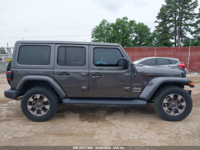 1C4HJXEG5JW118090 Jeep Wrangler Unlimited Sahara 4x4