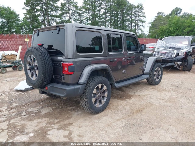 1C4HJXEG5JW118090 Jeep Wrangler Unlimited Sahara 4x4