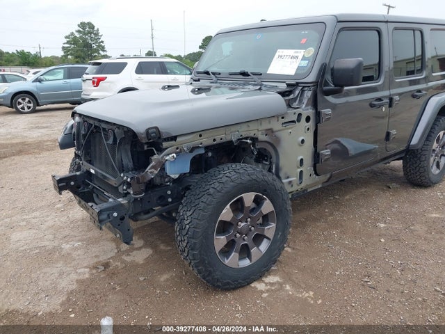 1C4HJXEG5JW118090 Jeep Wrangler Unlimited Sahara 4x4