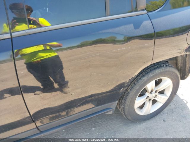 1C4NJDEB9ED558420 Jeep Compass Latitude