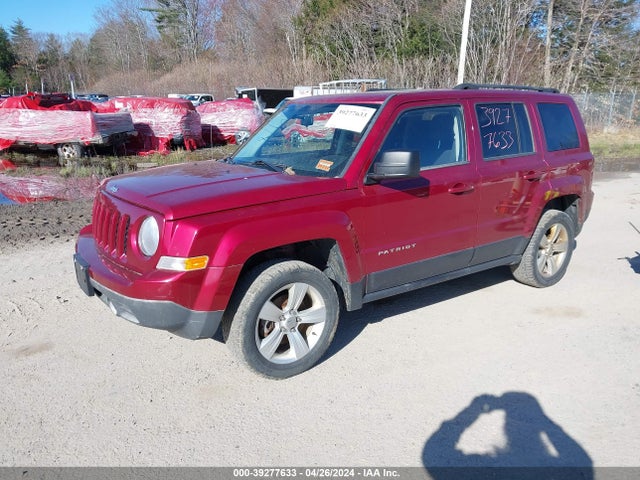 Jeep Patriot Latitude 2014 1C4NJRFB9ED853058 Image 2