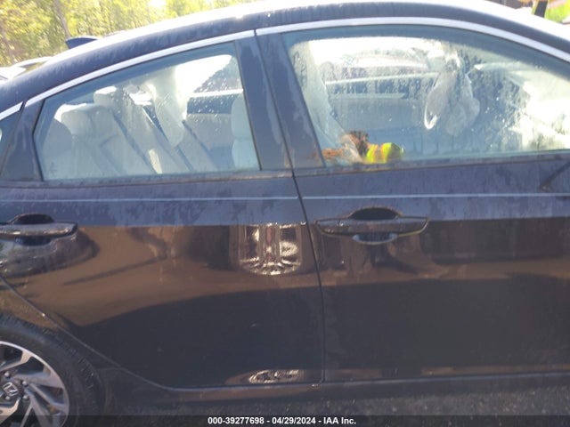 Honda CIVIC EX 2018 19XFC2F79JE007667 Image 13