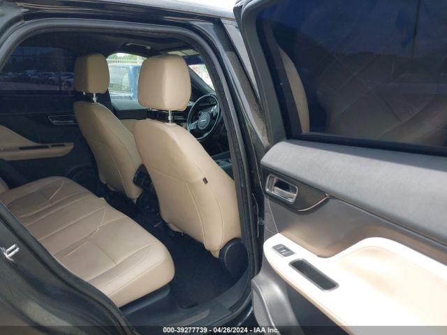 SADCJ2FX6KA357873 Jaguar F-pace 25t Premium