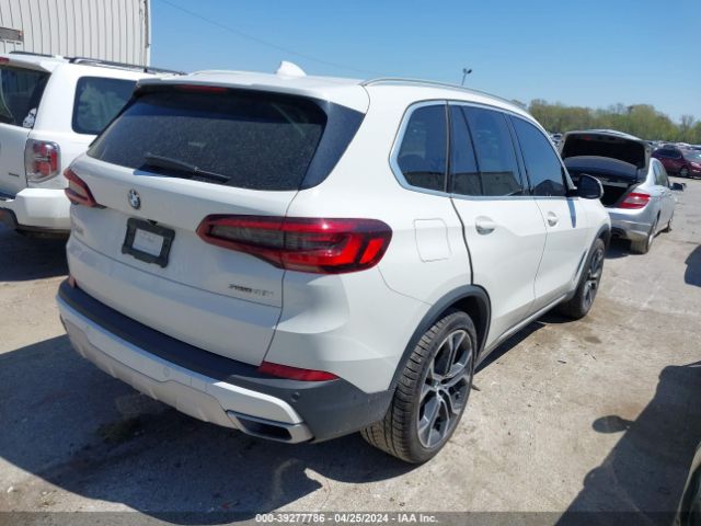 2020 BMW X5 5UXCR4C08L9C66213 Photo 3