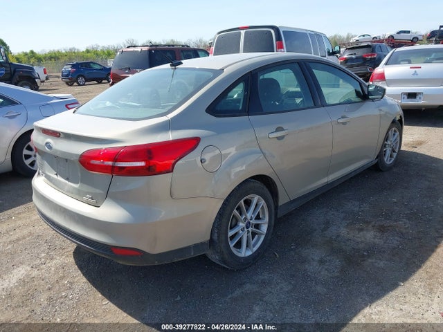 Ford FOCUS SE 2015 1FADP3F21FL200406 Image 4